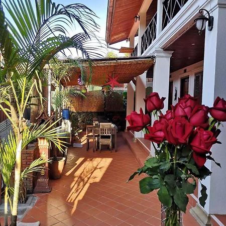 לואנג פרבאנג Dear Villa House מראה חיצוני תמונה