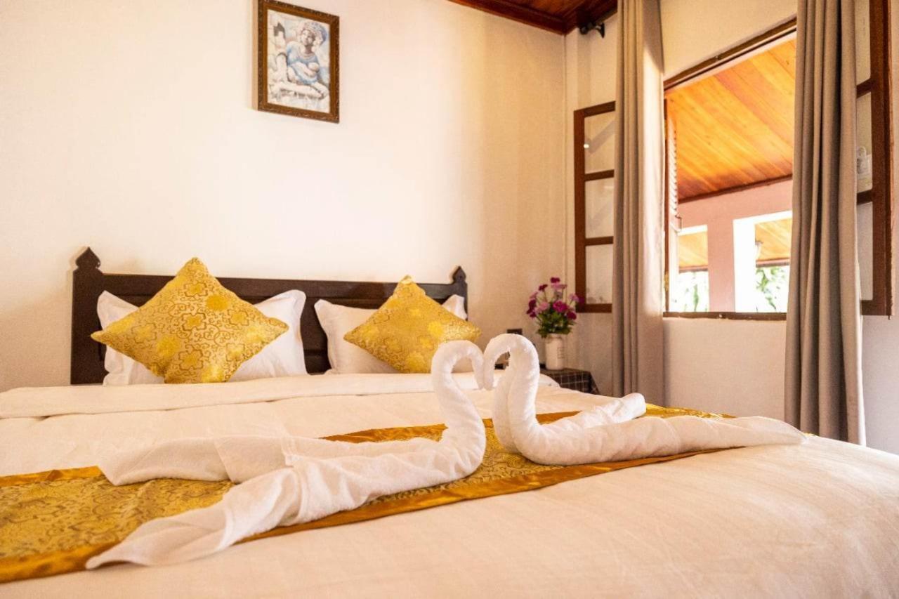 לואנג פרבאנג Dear Villa House מראה חיצוני תמונה