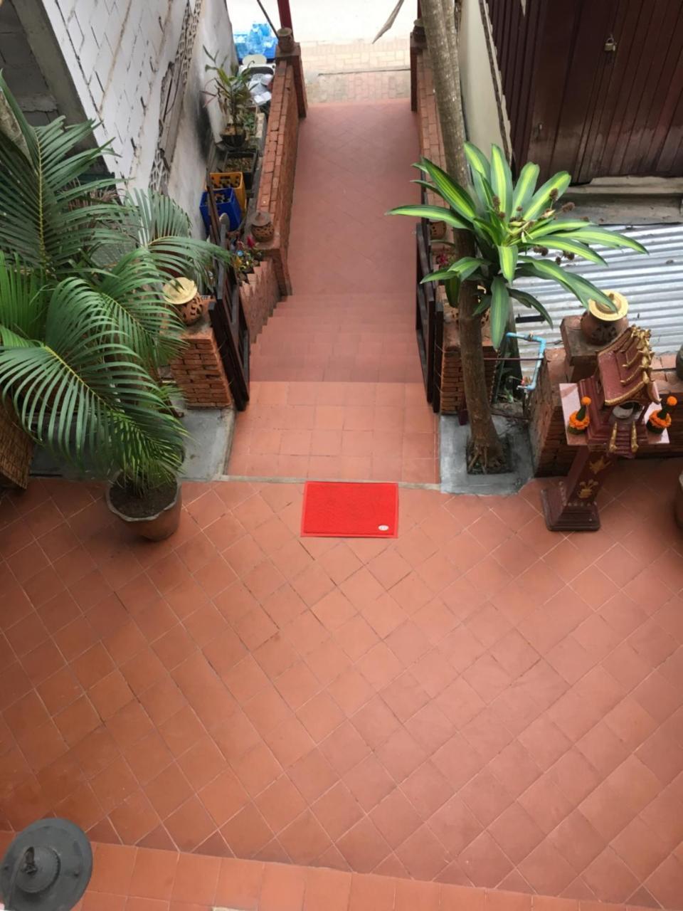 לואנג פרבאנג Dear Villa House מראה חיצוני תמונה