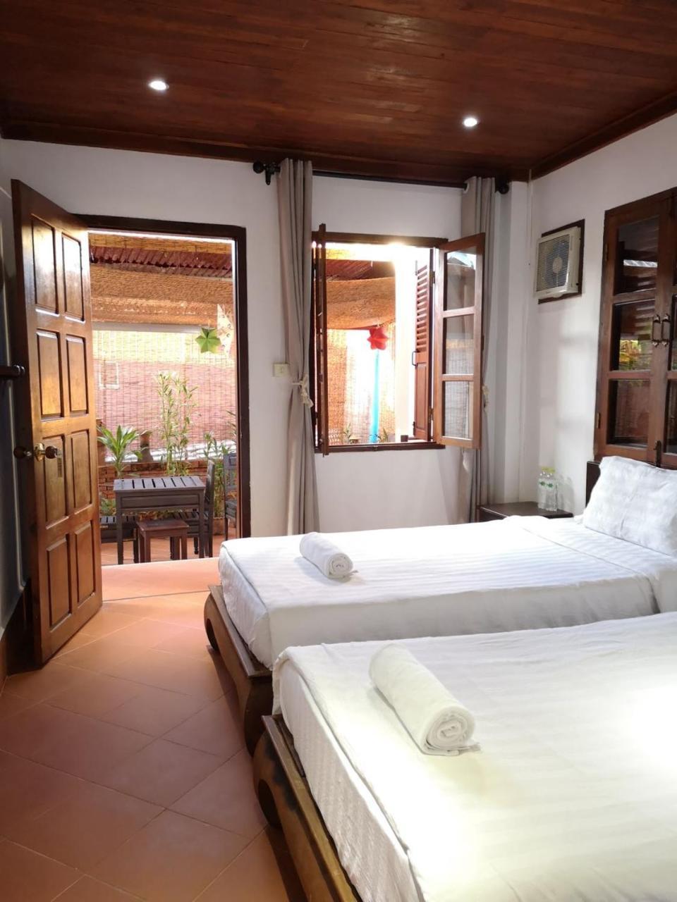 לואנג פרבאנג Dear Villa House מראה חיצוני תמונה