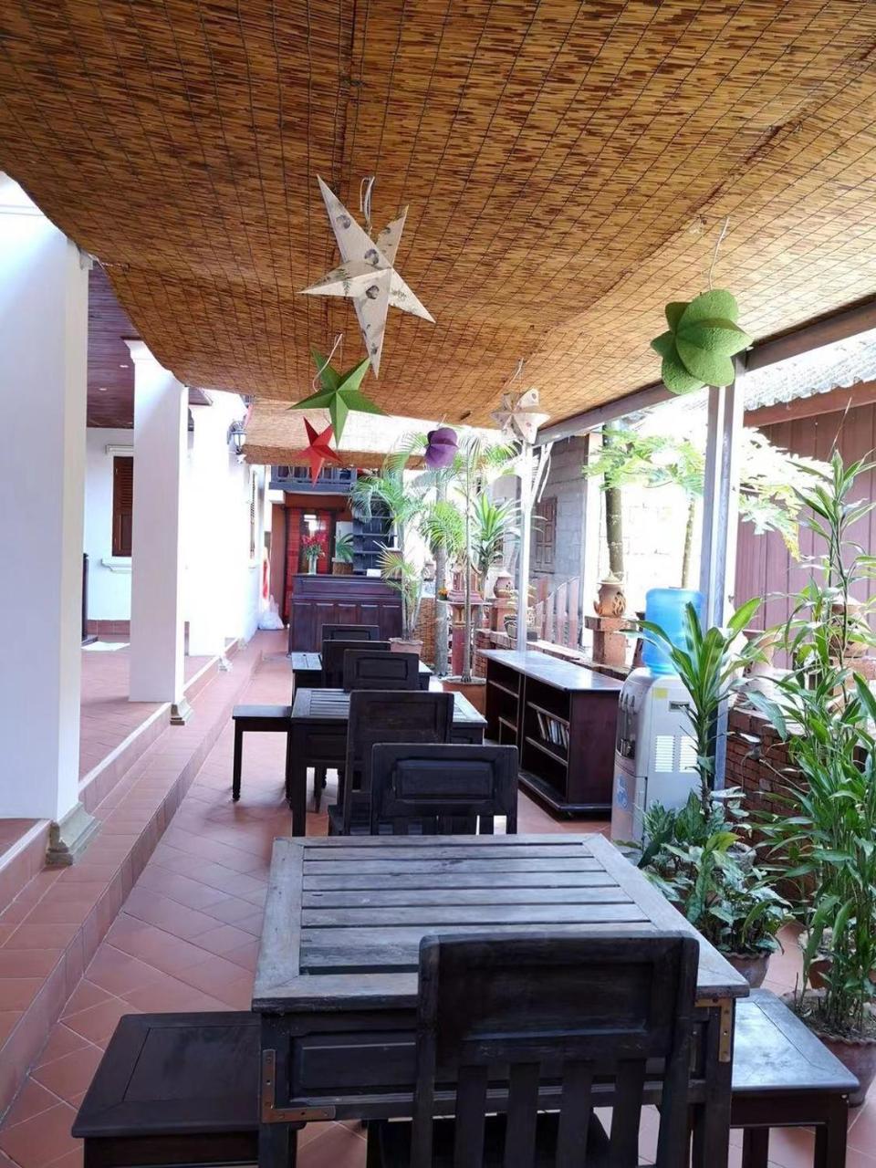 לואנג פרבאנג Dear Villa House מראה חיצוני תמונה