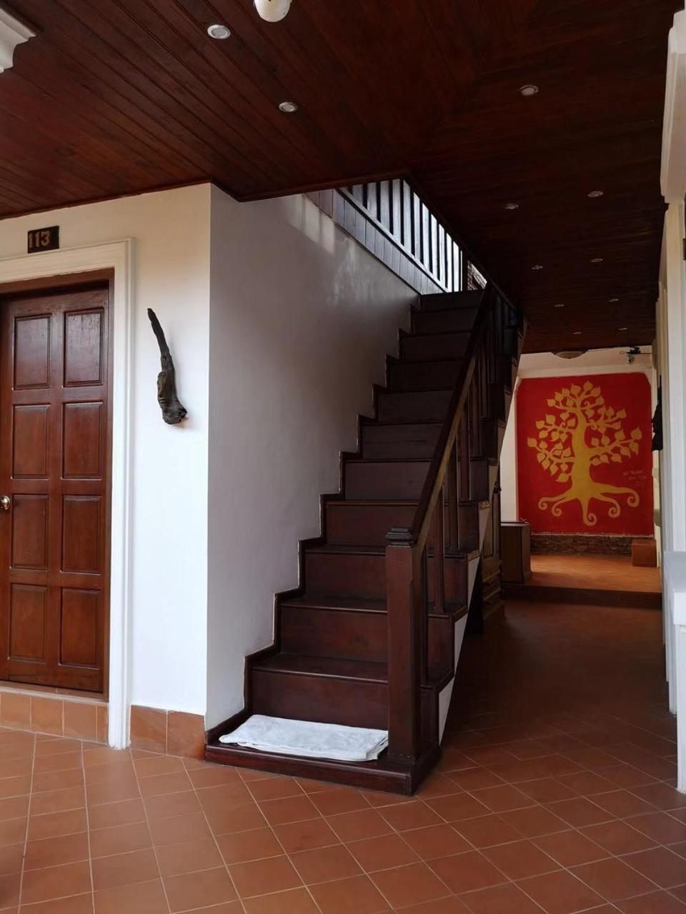 לואנג פרבאנג Dear Villa House מראה חיצוני תמונה