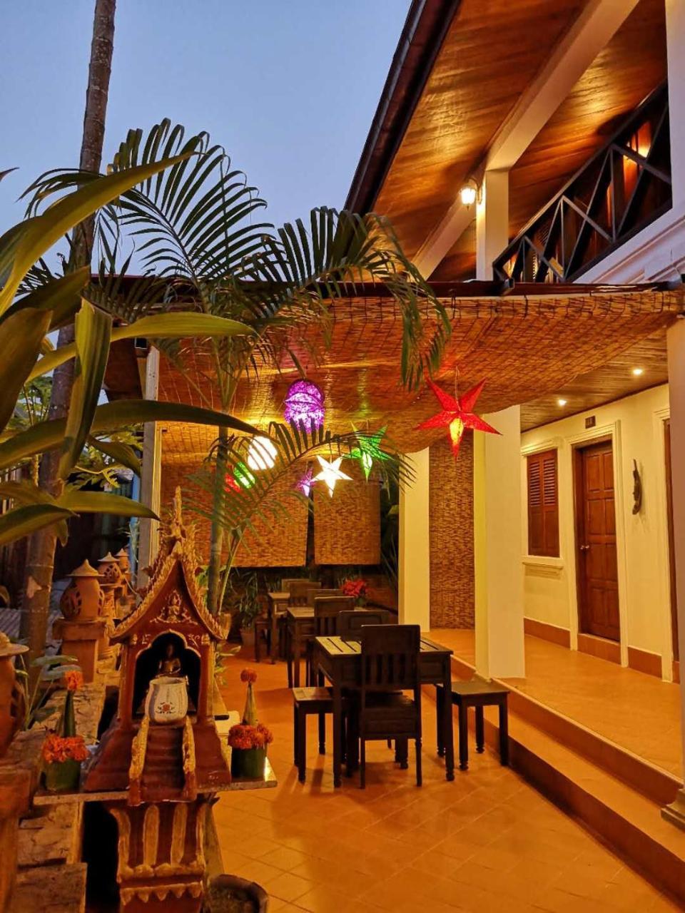 לואנג פרבאנג Dear Villa House מראה חיצוני תמונה