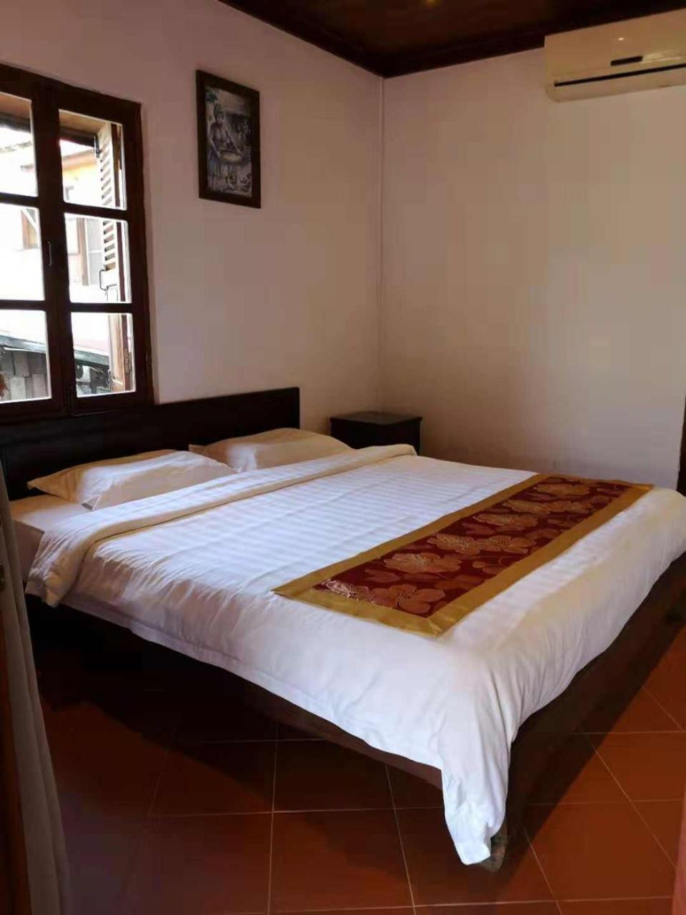 לואנג פרבאנג Dear Villa House מראה חיצוני תמונה