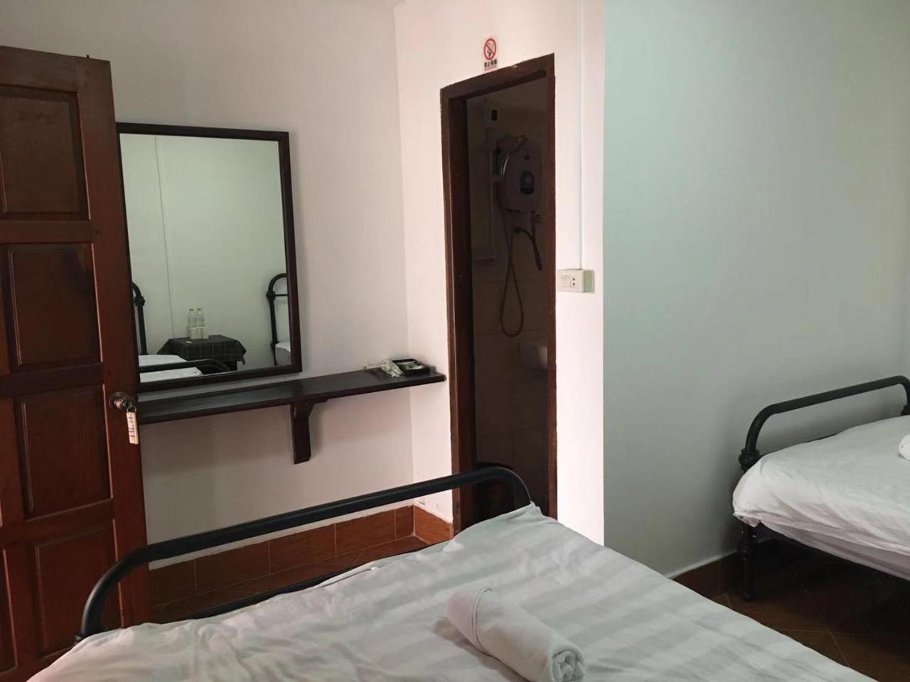 לואנג פרבאנג Dear Villa House מראה חיצוני תמונה